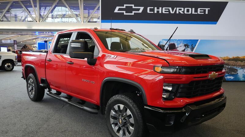 GM alerta de problema en llantas traseras de camionetas