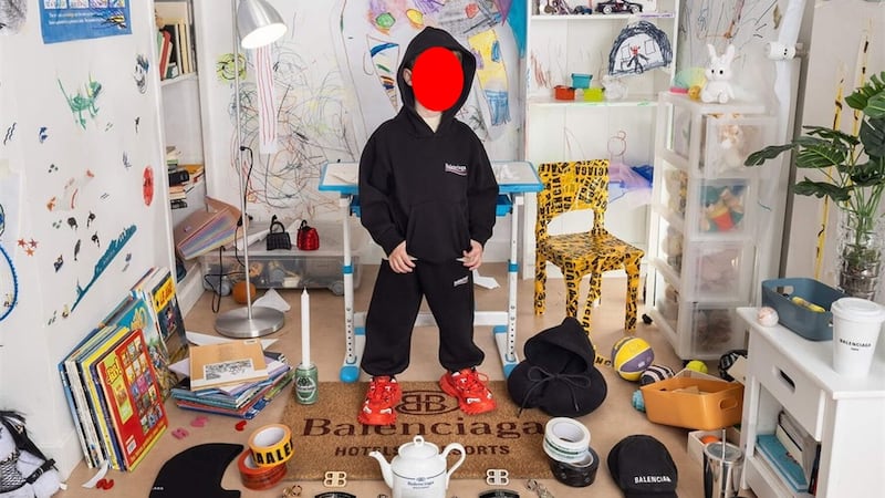 balenciaga campaña con niños