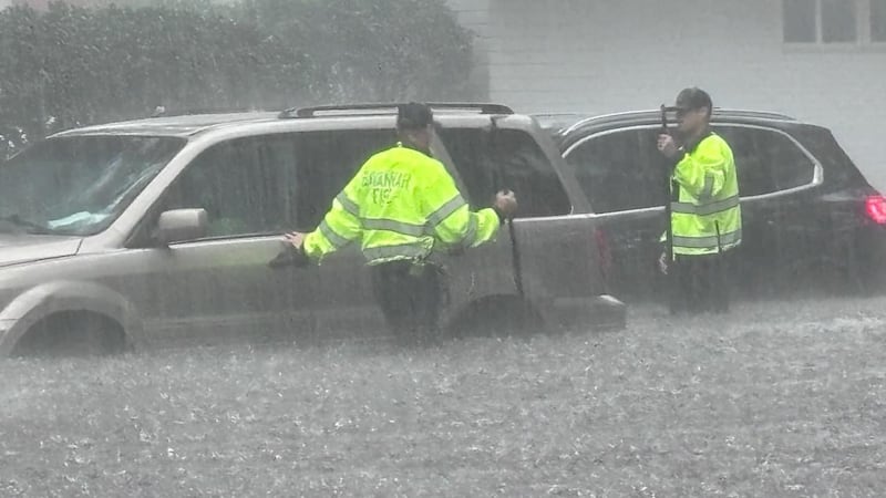 Reportan inundaciones en Savannah.