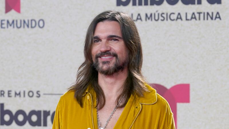 ARCHIVO - Juanes llega a los Premios Billboard de la Música Latina el jueves 23 de septiembre...