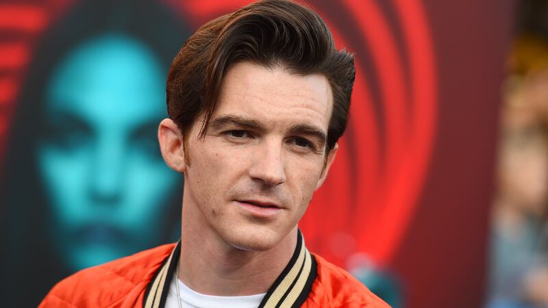 ARCHIVO - Drake Bell asiste al estreno mundial de 'The Spy Who Dumped Me' en Los Ángeles el 25...