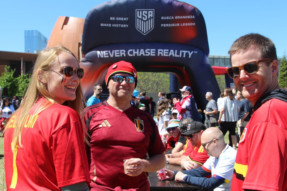 preloaded gallery image