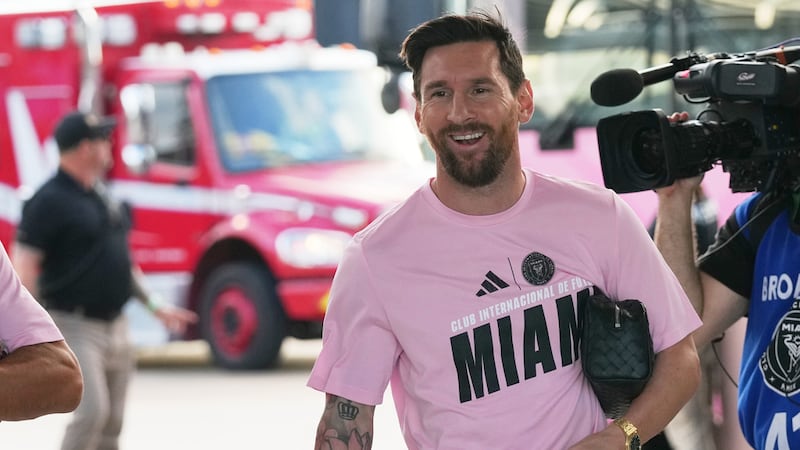 Lionel Messi de Inter Miami llega al estadio para el partido de la MLS contra Atlanta United,...
