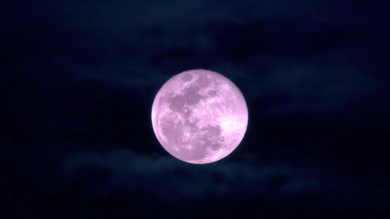 Luna Rosa de abril 2023 rituales