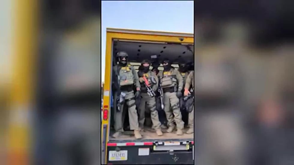 El operativo de inmigración, denominado Caballo de Troya, ocurrió afuera de una tienda Home...