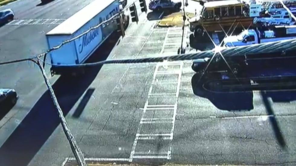bus crash in Cherokee County