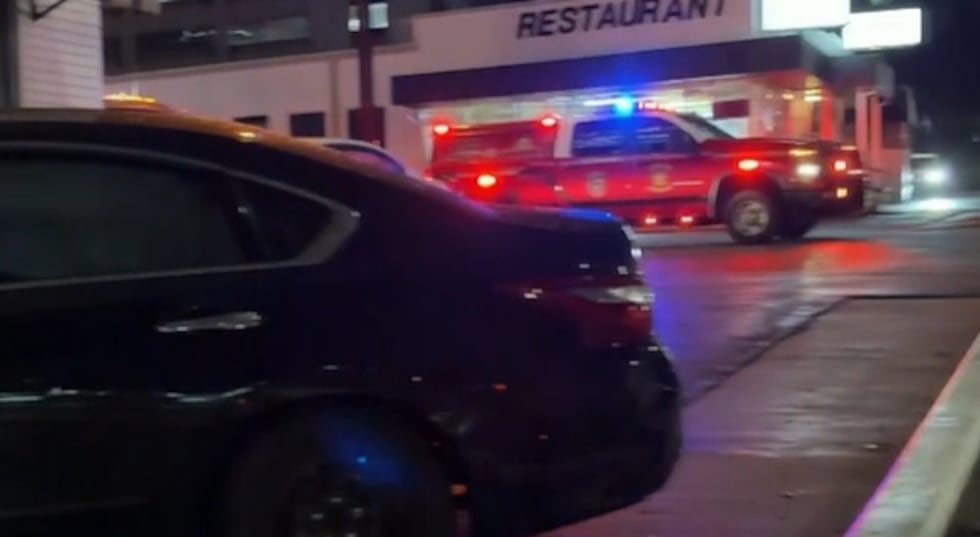 Car crashes into Silver Skillet restaurant in Midtown Atlanta.