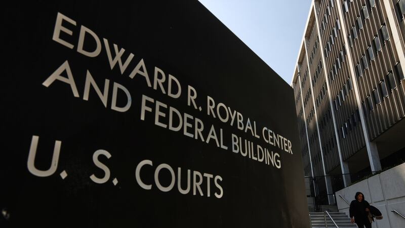 El Edificio Federal y Centro Edward R. Roybalm, el miércoles 22 de octubre de 2025, en Los...