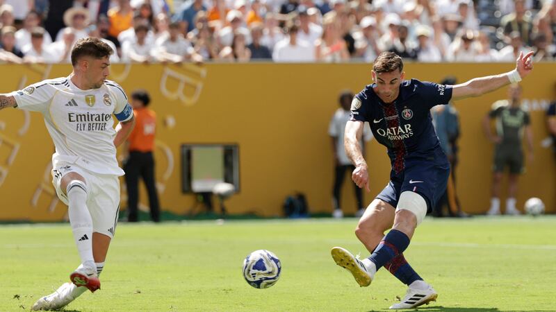 Fabián Ruiz anota el tercer gol del Paris Saint-Germain ante el Real Madrid en las semifinales...