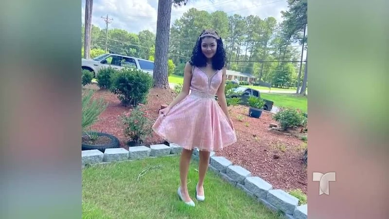 Susana Morales, de 16 años, fue vista por última vez el 26 de julio, cuando cámaras de...