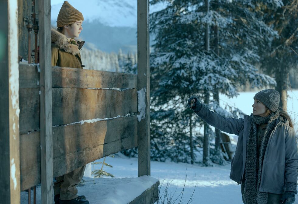 En esta imagen proporcionada por Netflix, Jennifer Lopez en una escena de "The Mother". (Ana...