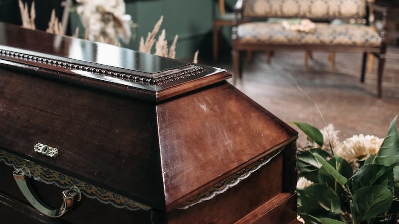Mujer revive en su funeral en Ecuador