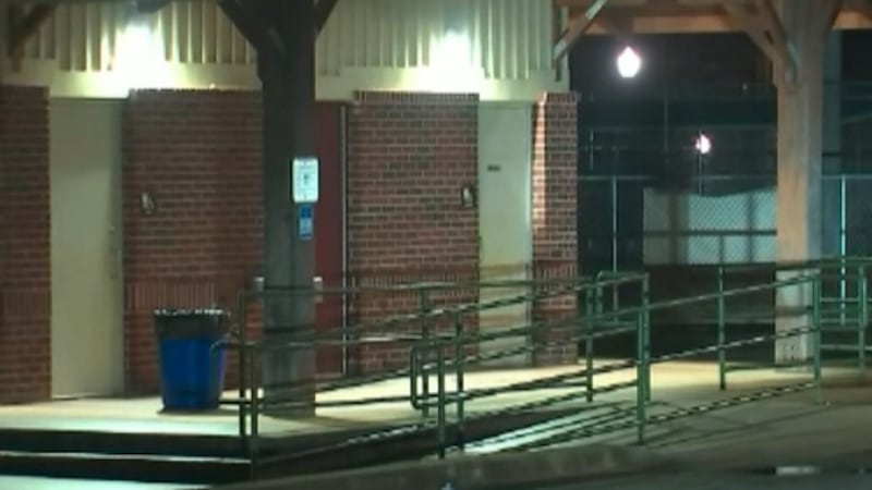 Powder Springs police looking for female suspect in park shooting.