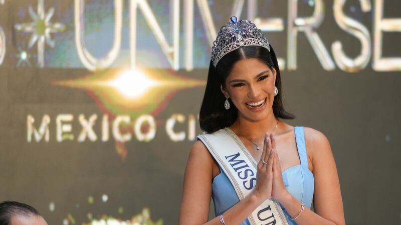 Miss Universo Sheynnis Palacios asiste a una conferencia de prensa en la Ciudad de México, el...