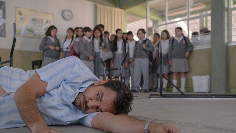 En esta imagen proporcionada por Participant/Pantelion Films, Eugenio Derbez en una escena de...