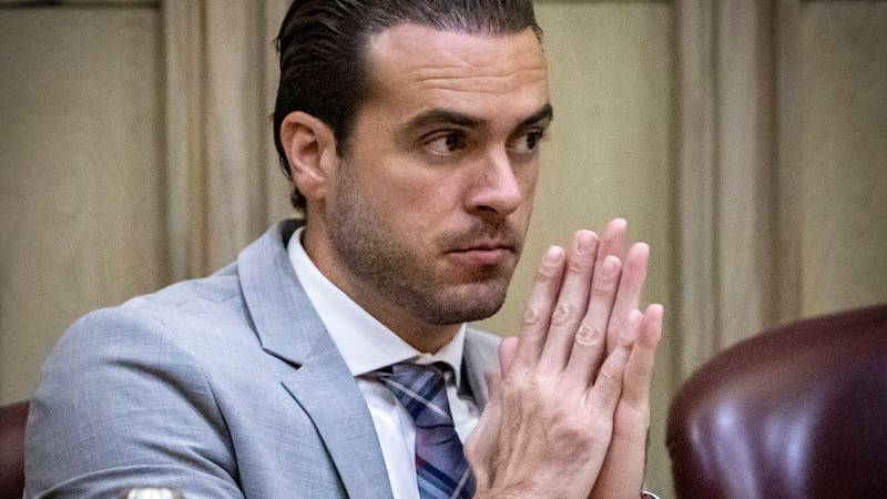 El actor mexicano Pablo Lyle escucha a abogados durante mociones previas a un su juicio el...