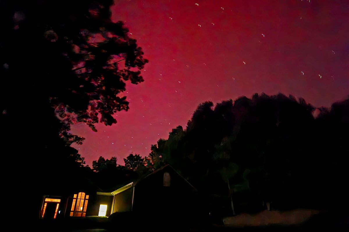 preloaded gallery image