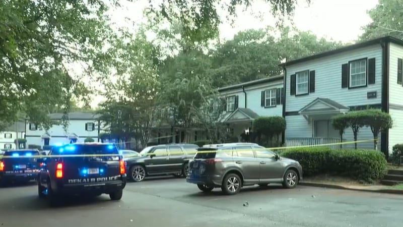 2 children shot, 2 women hurt in DeKalb County shooting at apartment complex