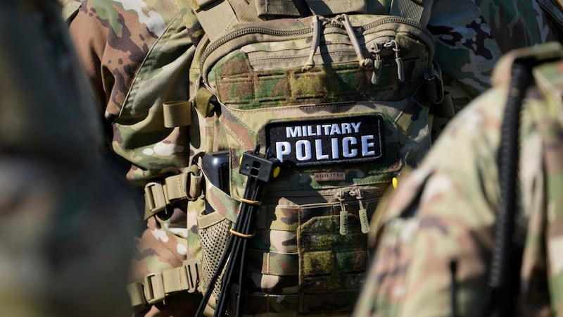 Miembros de la Guardia Nacional en Memphis, el 12 de octubre del 2025. (AP foto/George Walker...