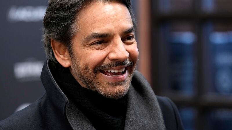 Eugenio Derbez, la estrella y productor de 'Radical', trabaja en la línea de prensa en el...