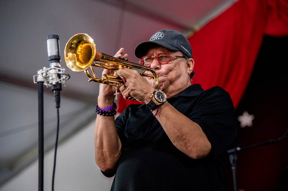 ARCHIVO - Arturo Sandoval durante un concierto en el Festival New Orleans Jazz and Heritage el...