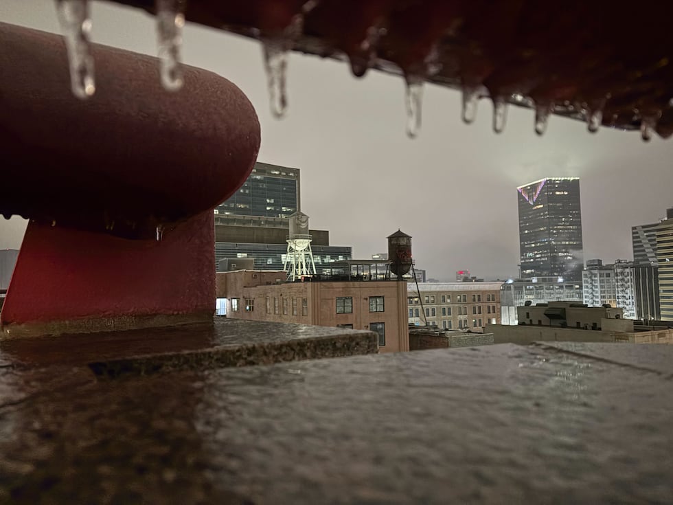 Ice accumulation in Fulton County