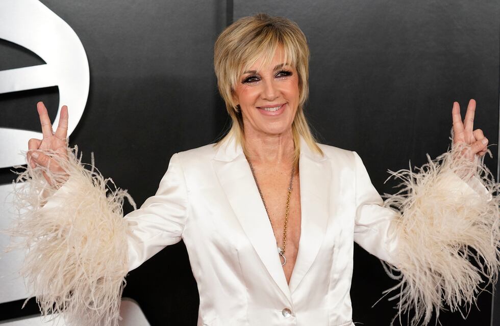 ARCHIVO - Ana Torroja llega a la gala de la Academia Latina de la Grabación en honor a Marco...
