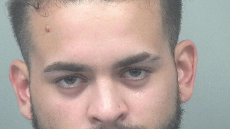 Hernández-Massa formaría parte de un grupo de al menos 4 hombres que, armados, enmascarados y...