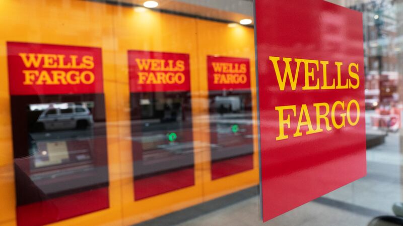 Clientes de Wells Fargo reportan que sus depósitos han desaparecido de sus cuentas desde la...