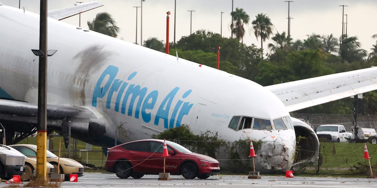 Los 5 muertos en choque de avión de Amazon eran hispanos de un grupo de personal de limpieza