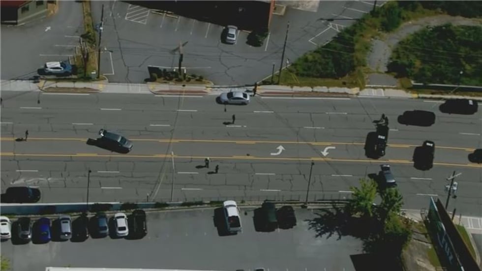 Reportan tiroteo en Buford Highway, cierran un tramo de la vía