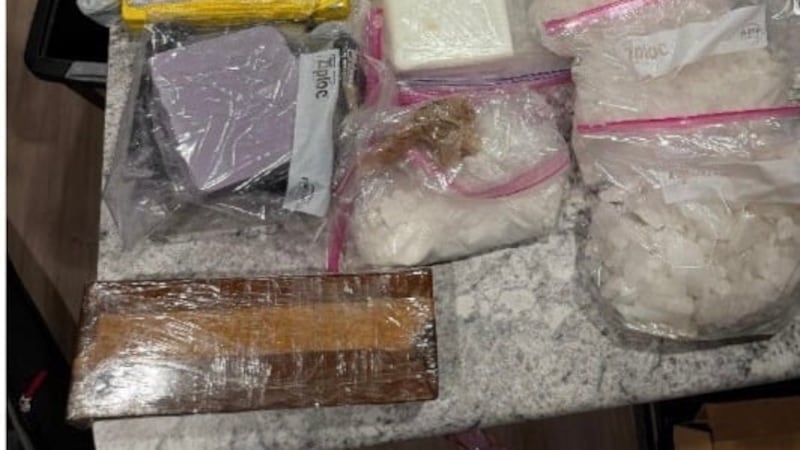 Las autoridades arrestaron a 16 personas y decomisaron un importante cargamento de droga.