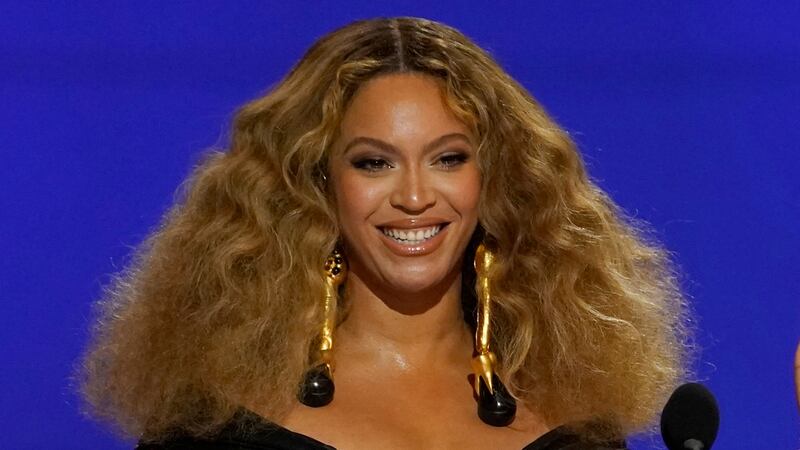 Beyonce durante la 63º gala de los Premios Grammy en Los Ángeles, el 14 de marzo de 2021 (AP)