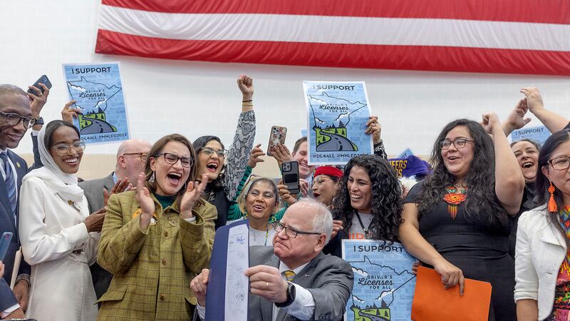 Licencia de conducir para todos en Minnesota.