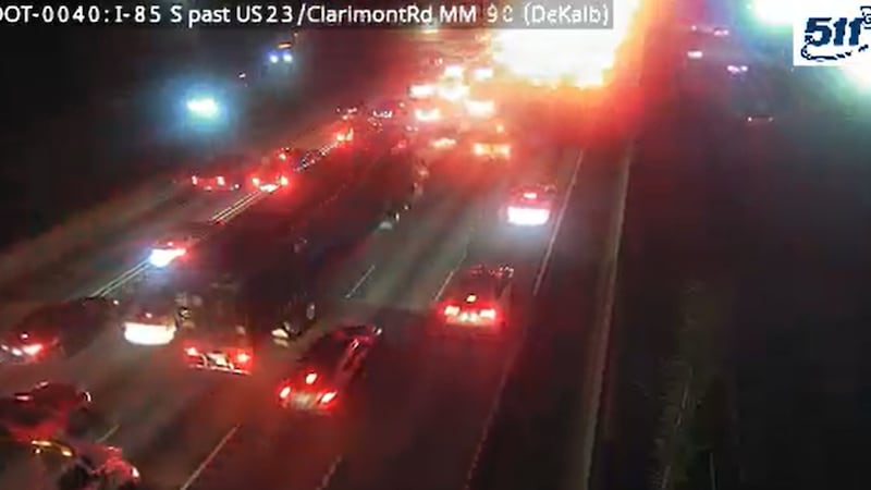 I-85 SB shut down at North Druid Hills Road