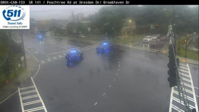 El conductor no se detuvo y se dio a la fuga, la policía dice que la investigación se...