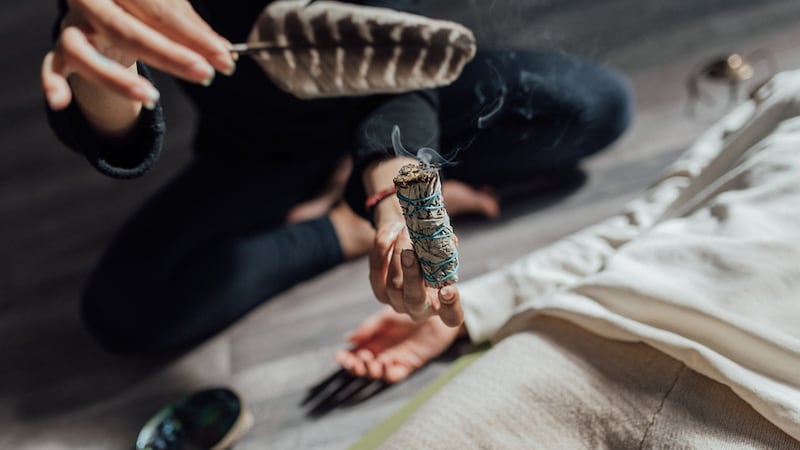 Rituales durante el eclipse solar anillo de fuego