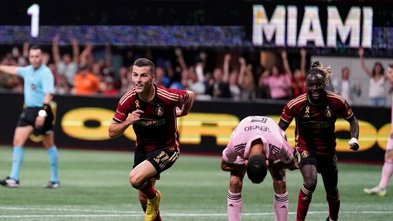 Brooks Lennon, del Atlanta United, festeja tras anotar ante el Inter Miami el sábado 16 de...