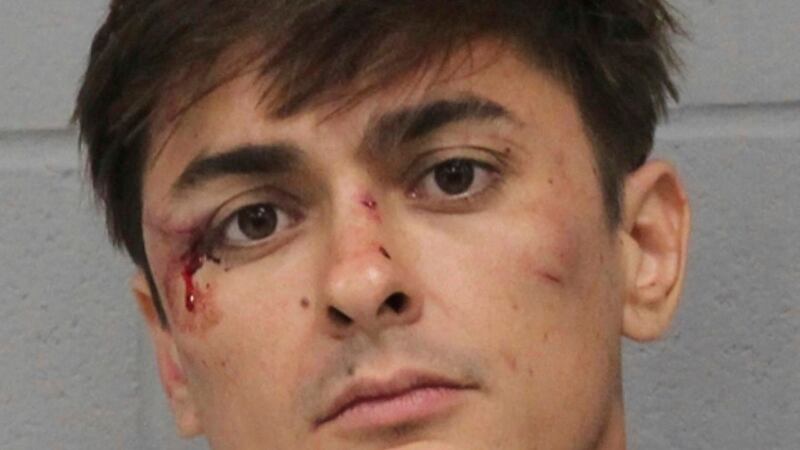 Esta fotografía proporcionada por el Departamento de Policía de Austin muestra a Ethan...