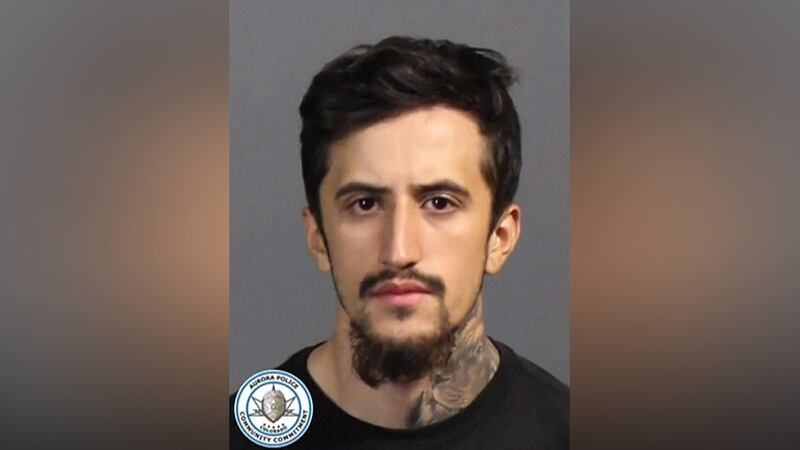 Tres hombres y una mujer, todos adultos, fueron baleados mortalmente en una disputa doméstica.