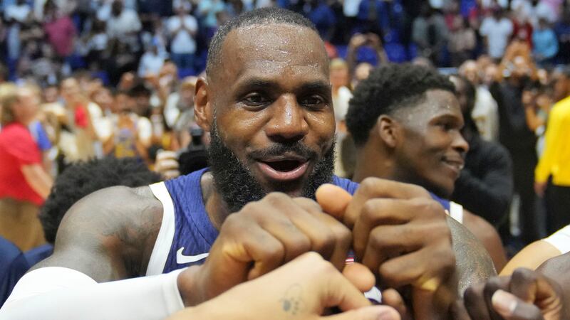 LeBron James, abanderado de Estados Unidos