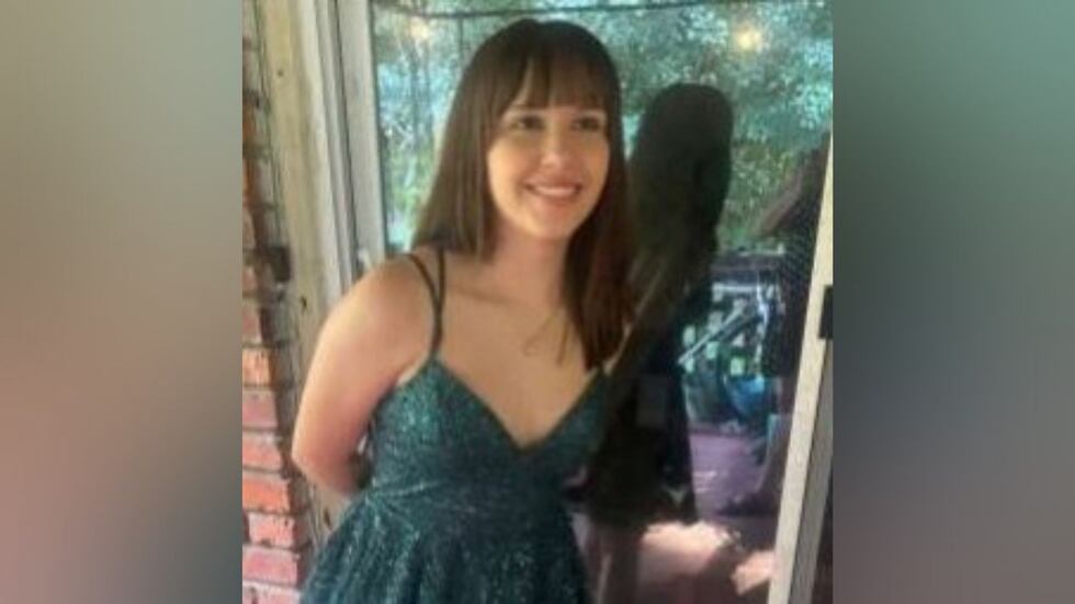 Si tiene información, la policía pide llamar al 770-724-7710 o al 911.