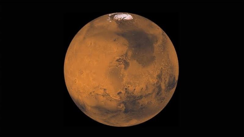 Si te gusta la astronomía y observar el cielo nocturno, habrá dos lunas llenas más en el...