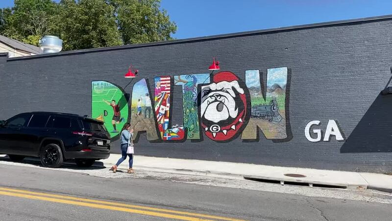 En la pujante capital de las alfombras la LAA también teje su labor