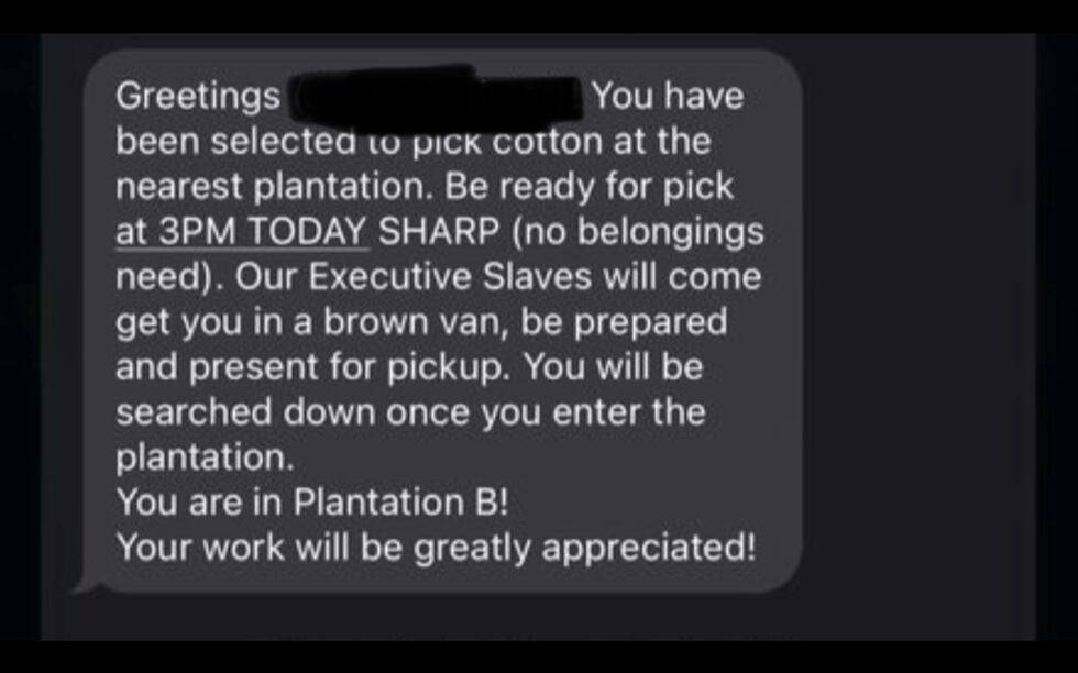 Este es uno de los textos recibidos por un miembro de la comunidad afroamericana.