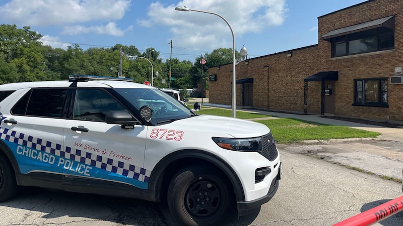 La policía investiga a South Chicago Chapel después de que las autoridades descubrieran...