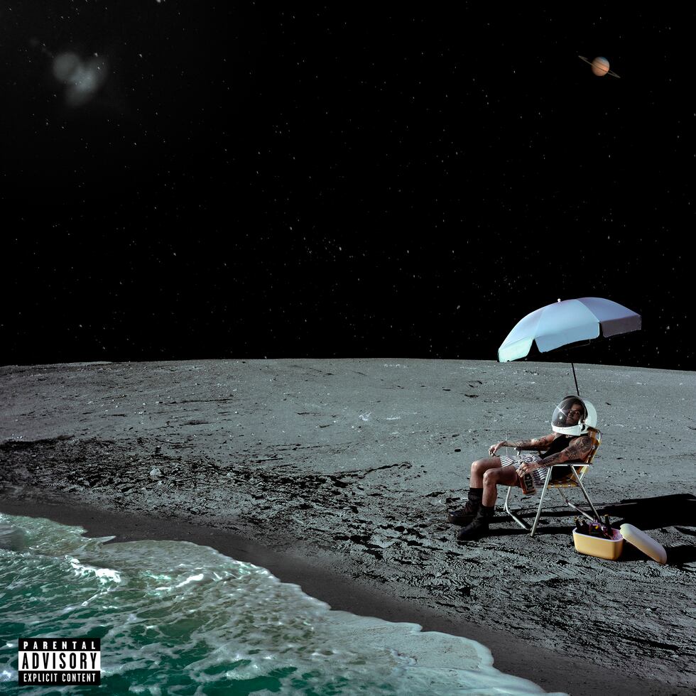 En esta imagen proporcionada por Sony Music Latin/Duars Entertainment "Playa Saturno" de Rauw...