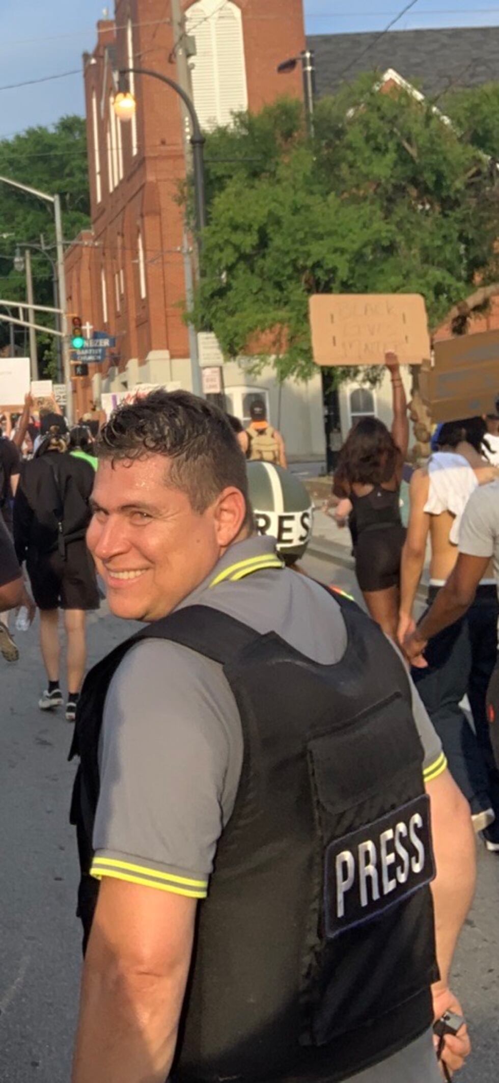 El periodista Mario Guevara durante la cobertura de una protesta del movimiento Black Lives...