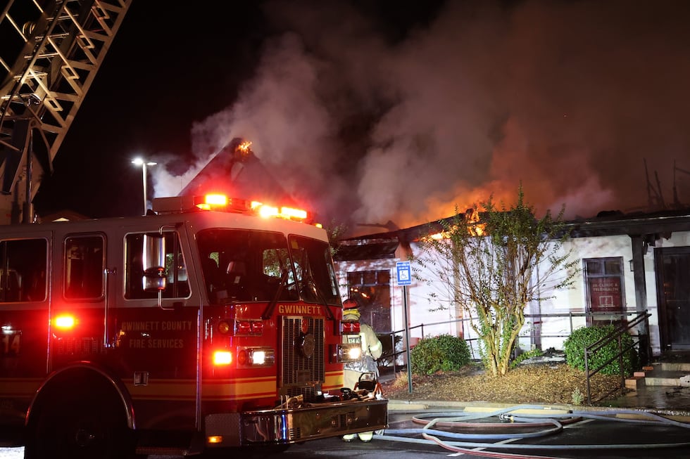 Incendio destruye negocio en Gwinnett