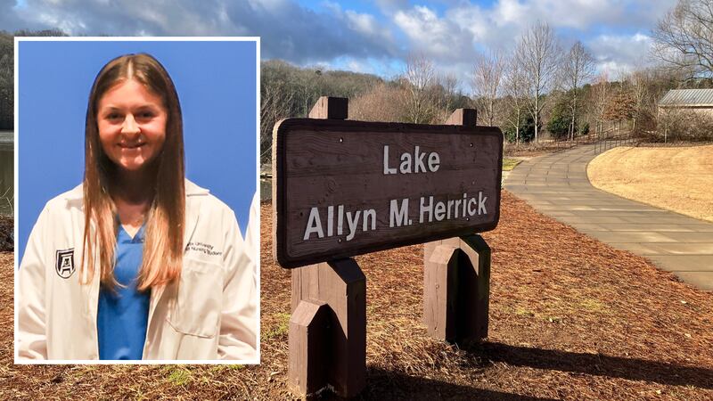 El cuerpo de Riley fue descubierto después que una amiga dijera a la policía que no había...